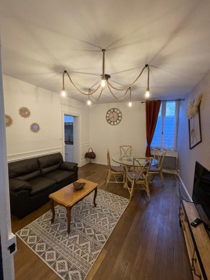 Ferienwohnung Gite Les Domaines Avallon Exterior foto